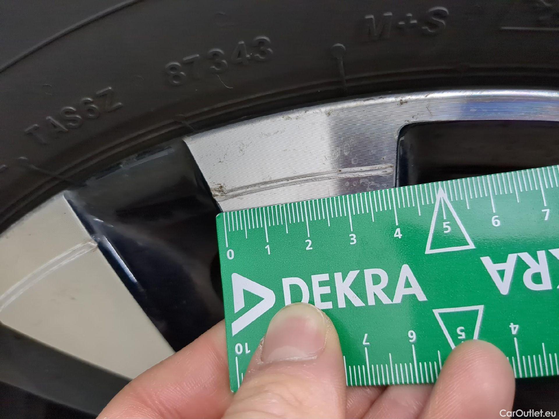  Peugeot  2008  GT 1.5 HDi 130CV BVA8 E6d #1