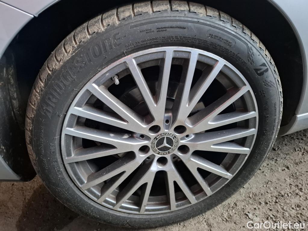  Mercedes  CLA-Klasse MERCEDES-BENZ CLA Shooting Brake / 2019 / 5P / Break CLA 200 d Business Line BA8 #15