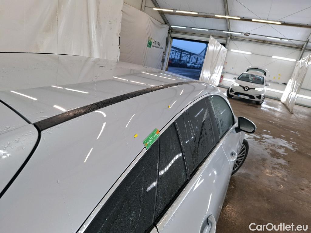  Mercedes  CLA-Klasse MERCEDES-BENZ CLA Shooting Brake / 2019 / 5P / Break CLA 200 d Business Line BA8 #1