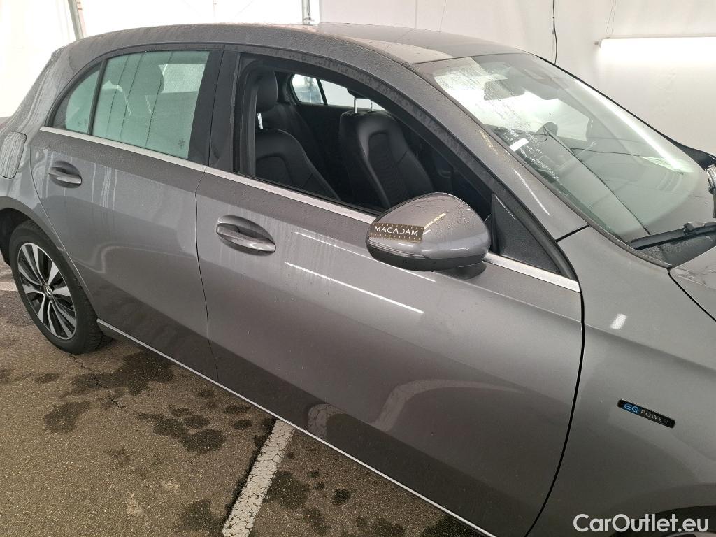  Mercedes  A-Klasse MERCEDES-BENZ Classe A Compact / 2018 / 5P / Berline A 250 e Business Line 8G-DCT #25