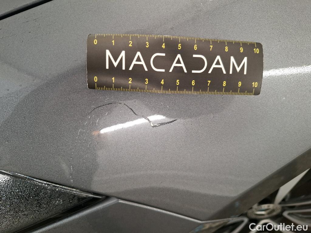  Mercedes  A-Klasse MERCEDES-BENZ Classe A Compact / 2018 / 5P / Berline A 250 e Business Line 8G-DCT #24