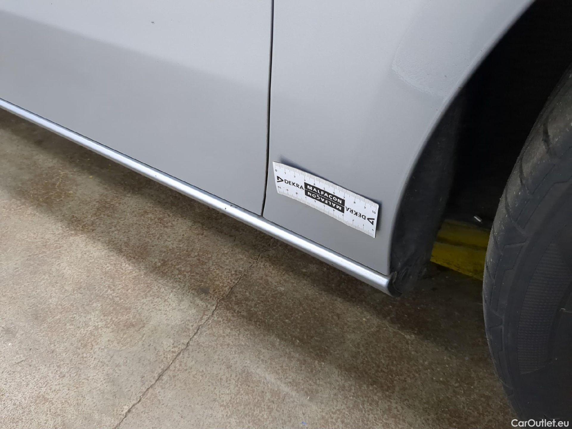  Mercedes  A-Klasse MERCEDES-BENZ Classe A Compact / 2018 / 5P / Berline A 180 d Business Line 8G-DCT #3