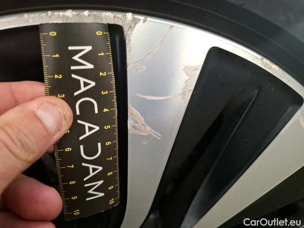  Mercedes  A-Klasse MERCEDES-BENZ Classe A Compact / 2018 / 5P / Berline A 250 e Business Line 8G-DCT #9