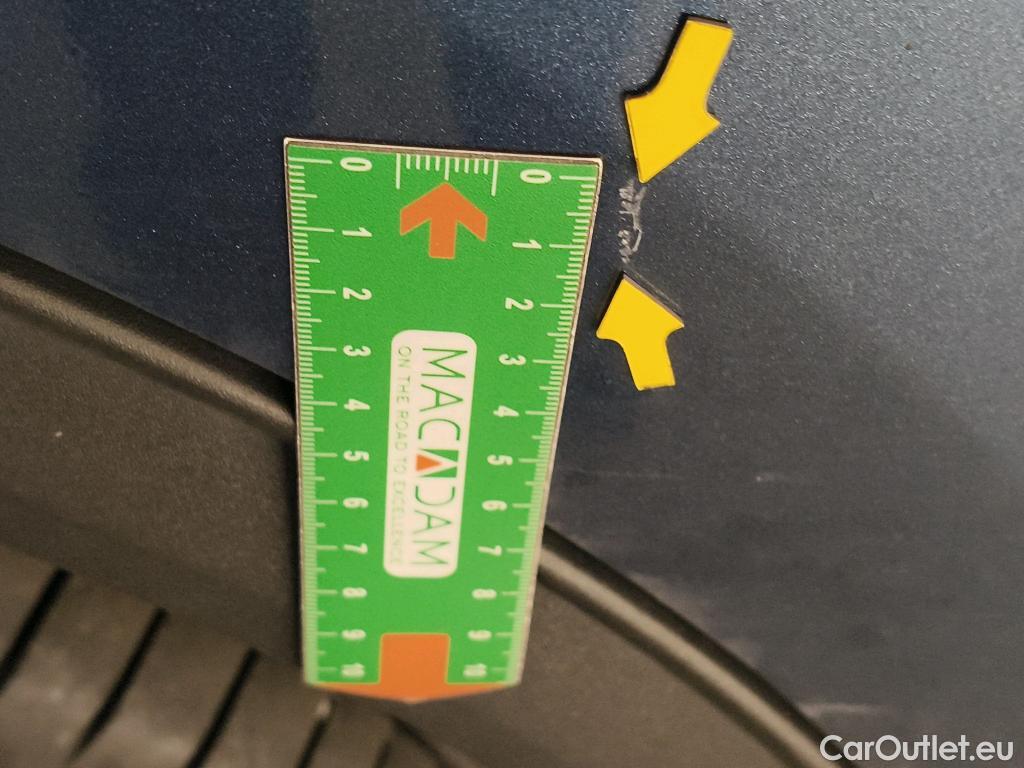  Ford  Kuga FORD  / 2019 / 5P / SUV 2.5 190 hybrid Flexifuel Pshift Titanium #6