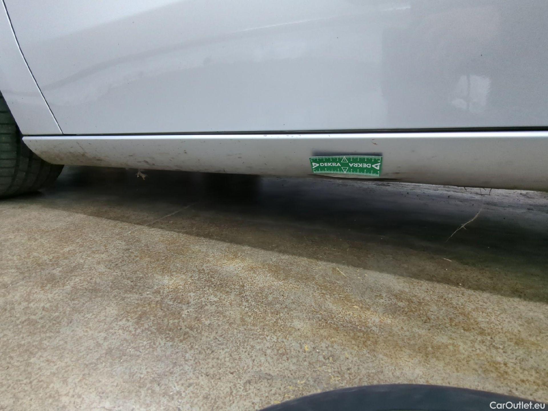  Mercedes  A-Klasse MERCEDES-BENZ Classe A Compact / 2018 / 5P / Berline A 180 d Business Line 8G-DCT #11