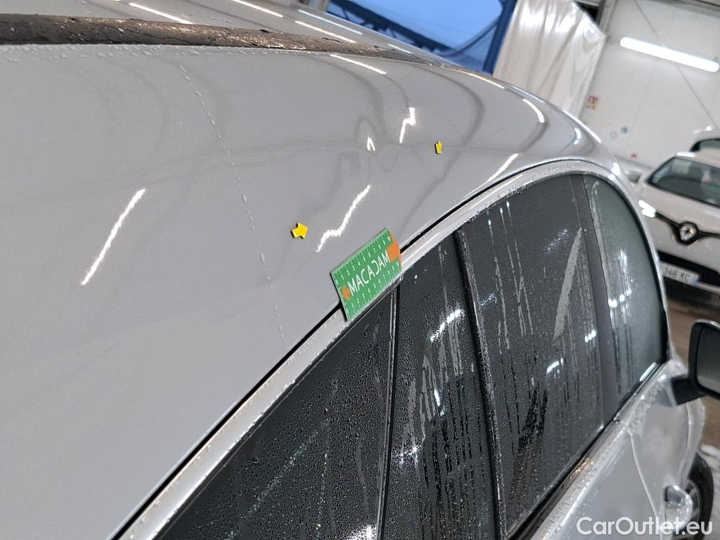  Mercedes  CLA-Klasse MERCEDES-BENZ CLA Shooting Brake / 2019 / 5P / Break CLA 200 d Business Line BA8 #2