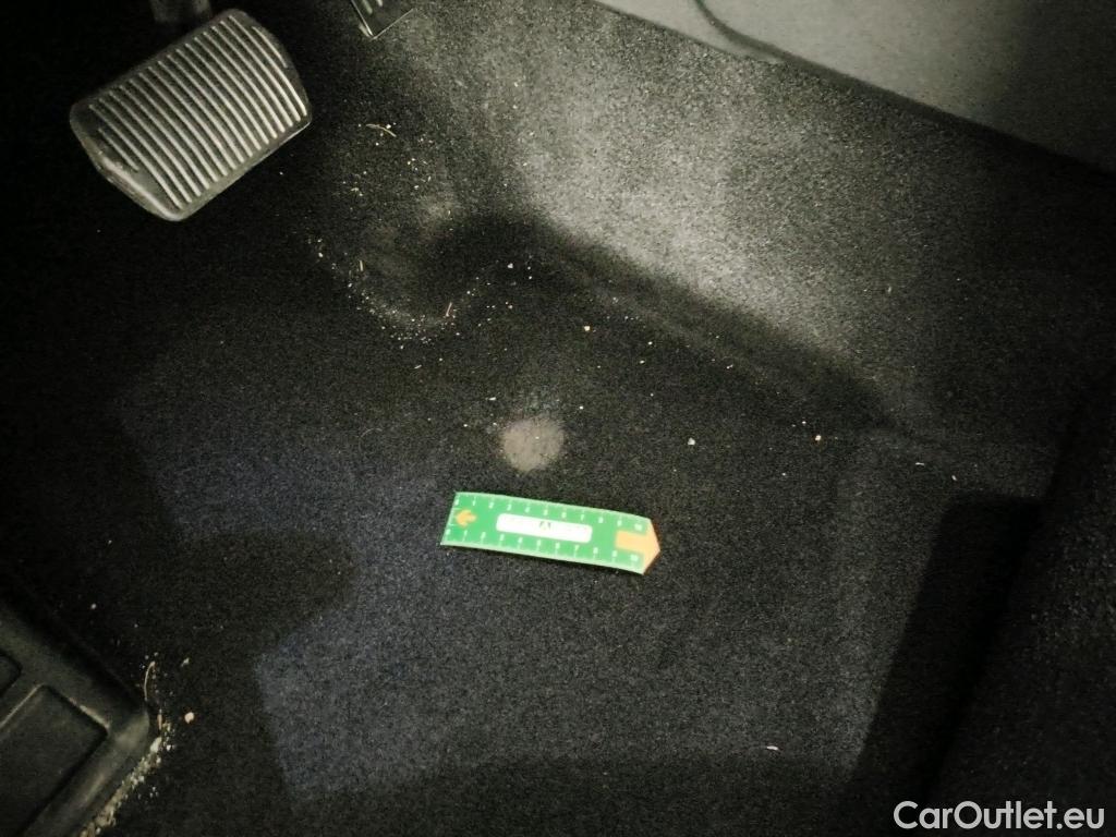  Ford  Kuga FORD  / 2019 / 5P / SUV 2.5 190 hybrid Flexifuel Pshift Titanium #28