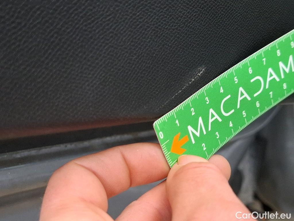  Peugeot  2008  Active Pack 1.2 PureTech 130CV BVA8 E6d #4