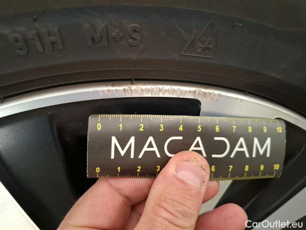  Mercedes  A-Klasse MERCEDES-BENZ Classe A Compact / 2018 / 5P / Berline A 250 e Business Line 8G-DCT #18