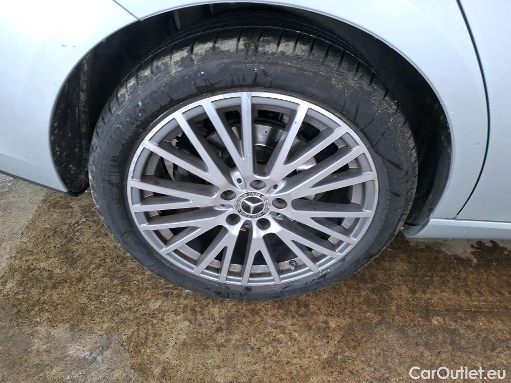  Mercedes  CLA-Klasse MERCEDES-BENZ CLA Shooting Brake / 2019 / 5P / Break CLA 200 d Business Line BA8 #20