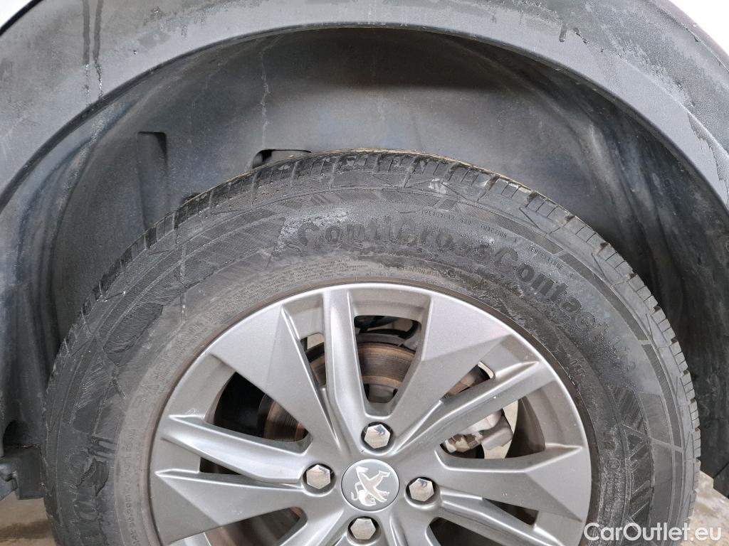  Peugeot  2008  Active Pack 1.2 PureTech 130CV BVA8 E6d #15