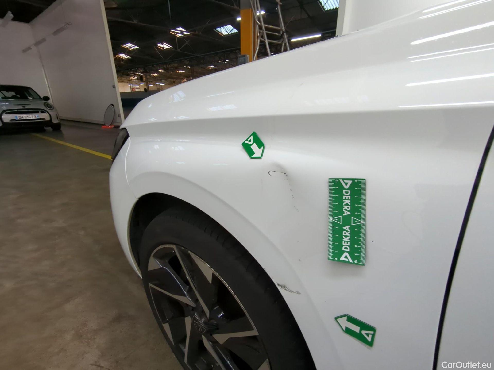  Peugeot  308  Allure Pack 1.2 PureTech 130CV BVM6 E6d #30