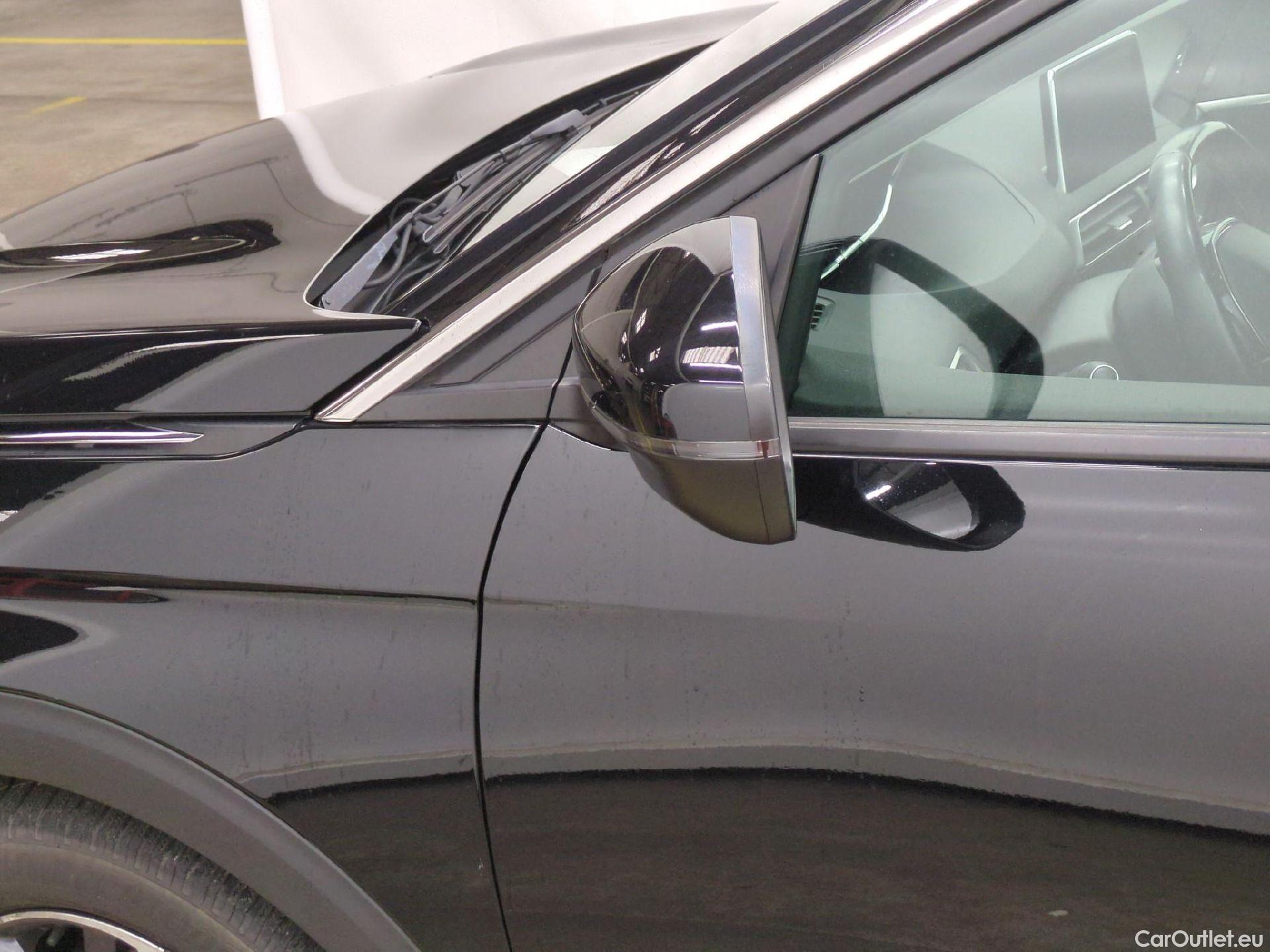  Peugeot  5008  Allure 1.2 PureTech 130CV BVM6 E6dT #37