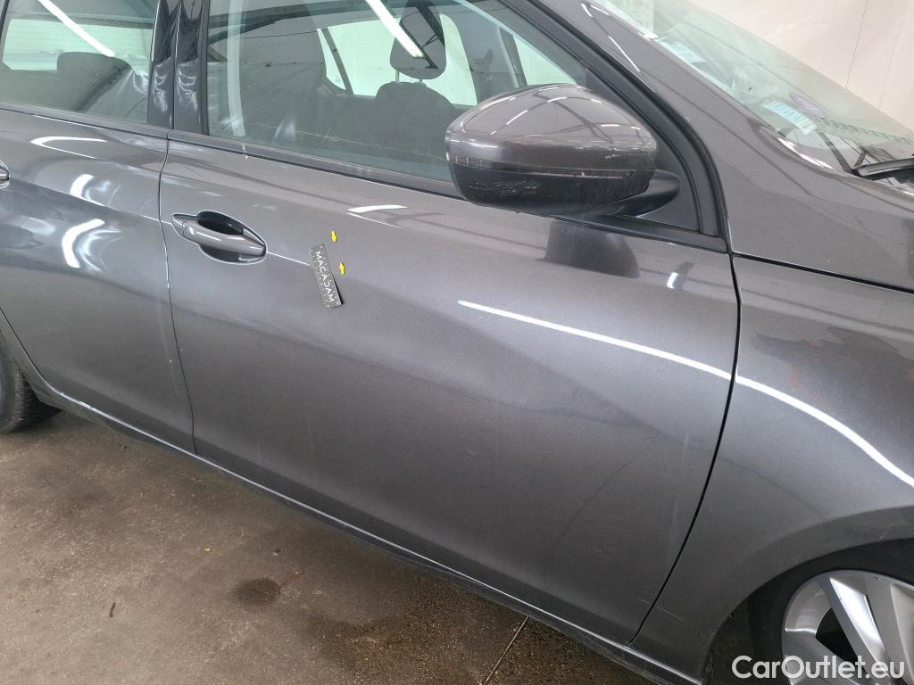  Peugeot  308 PEUGEOT  / 2017 / 5P / Berline Puretech 110 S&S Active Business #26