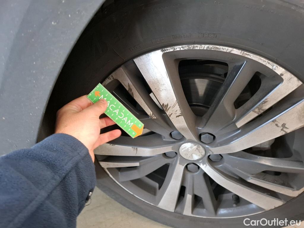  Peugeot  5008  GT Line 1.6 165CV BVA6 E6 #31