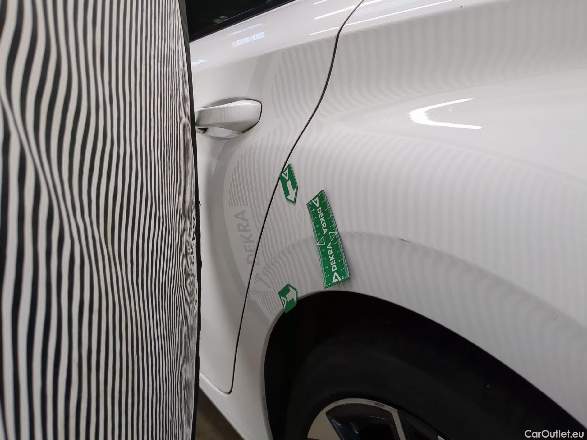  Peugeot  308  Allure Pack 1.2 PureTech 130CV BVM6 E6d #34