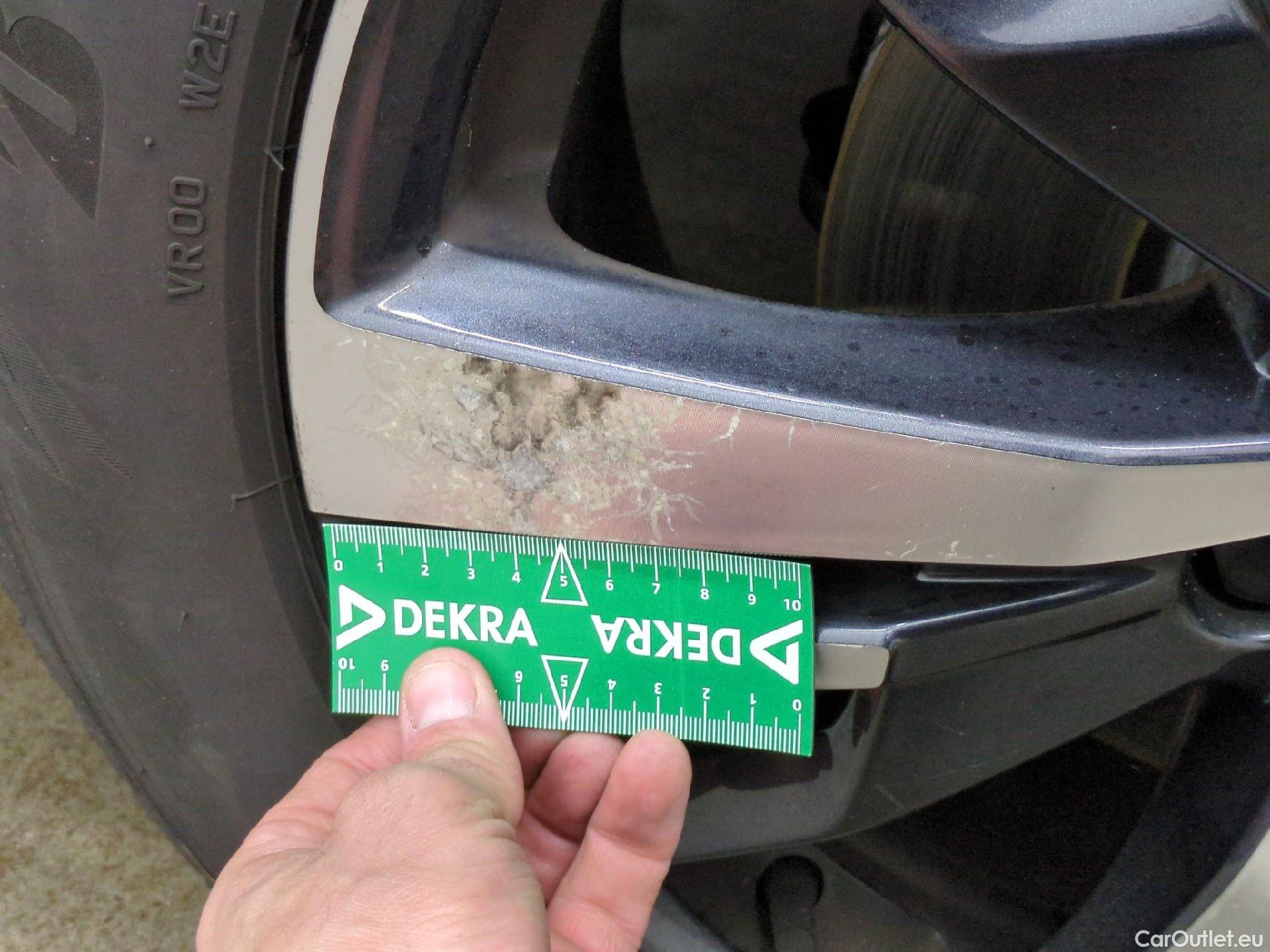  Peugeot  5008  Allure 1.2 PureTech 130CV BVM6 E6dT #24