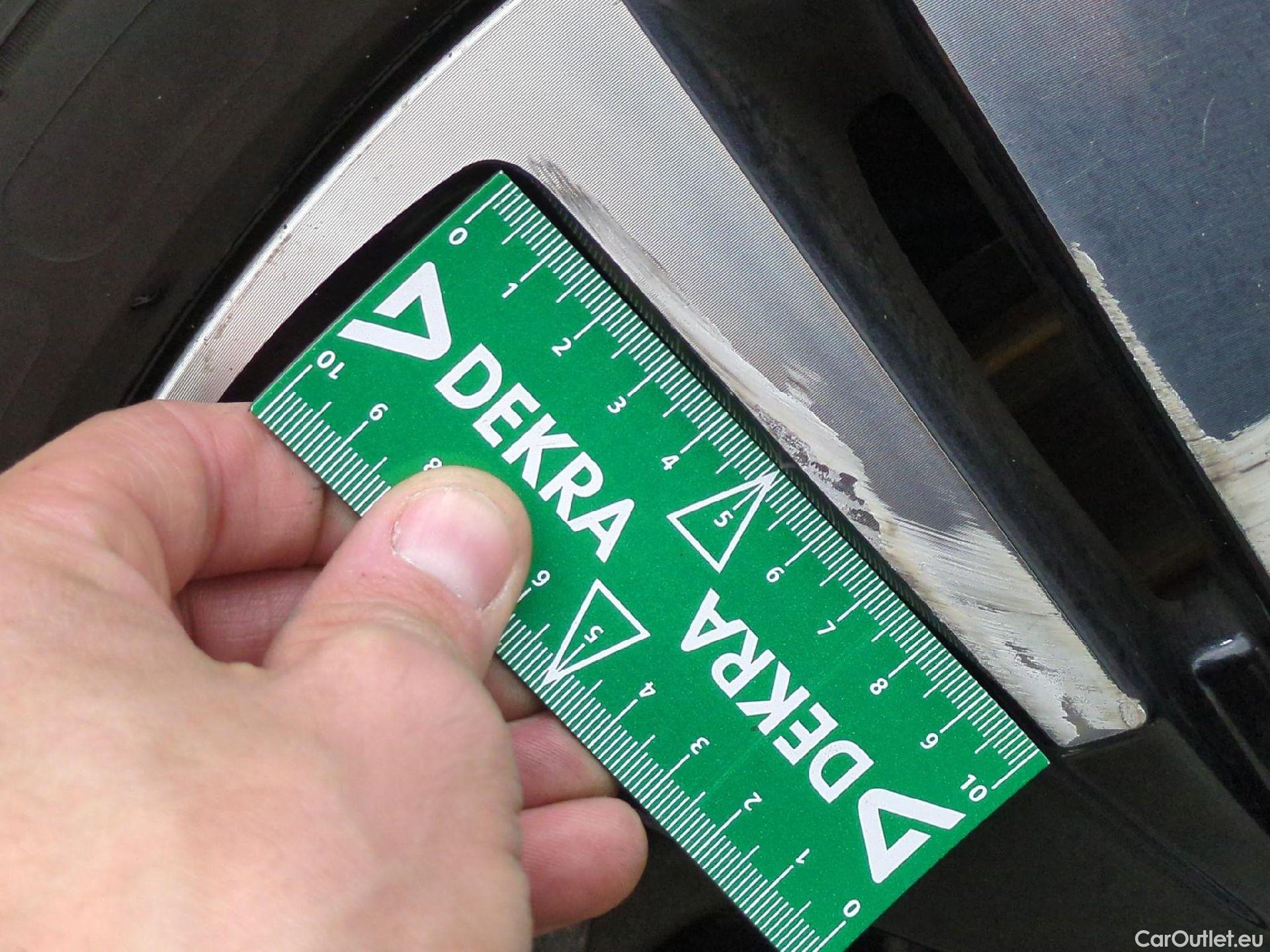  Peugeot  5008  Allure 1.2 PureTech 130CV BVM6 E6dT #21