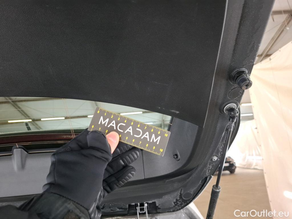  Renault  Captur RENAULT  / 2019 / 5P / SUV evolution E-Tech hybride 145 #9