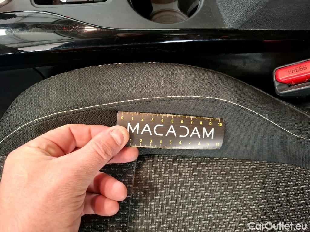  Renault  Kadjar RENAULT  / 2018 / 5P / Crossover Business Blue dCi 115 #9