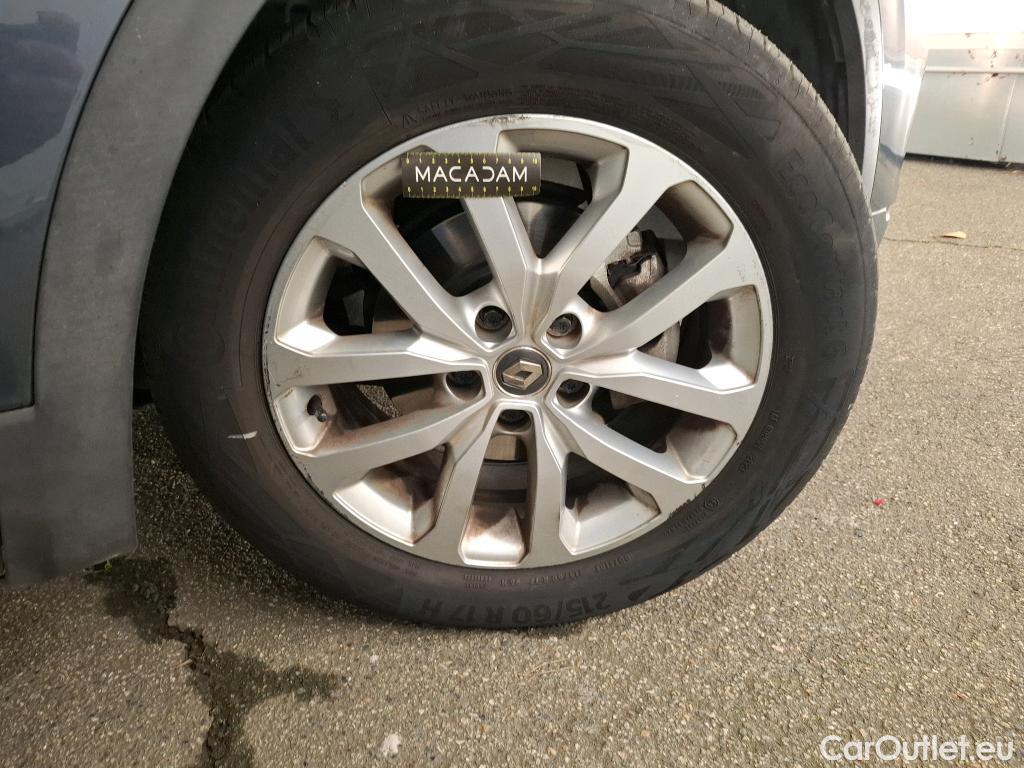  Renault  Kadjar RENAULT  / 2018 / 5P / Crossover Business Blue dCi 115 #17