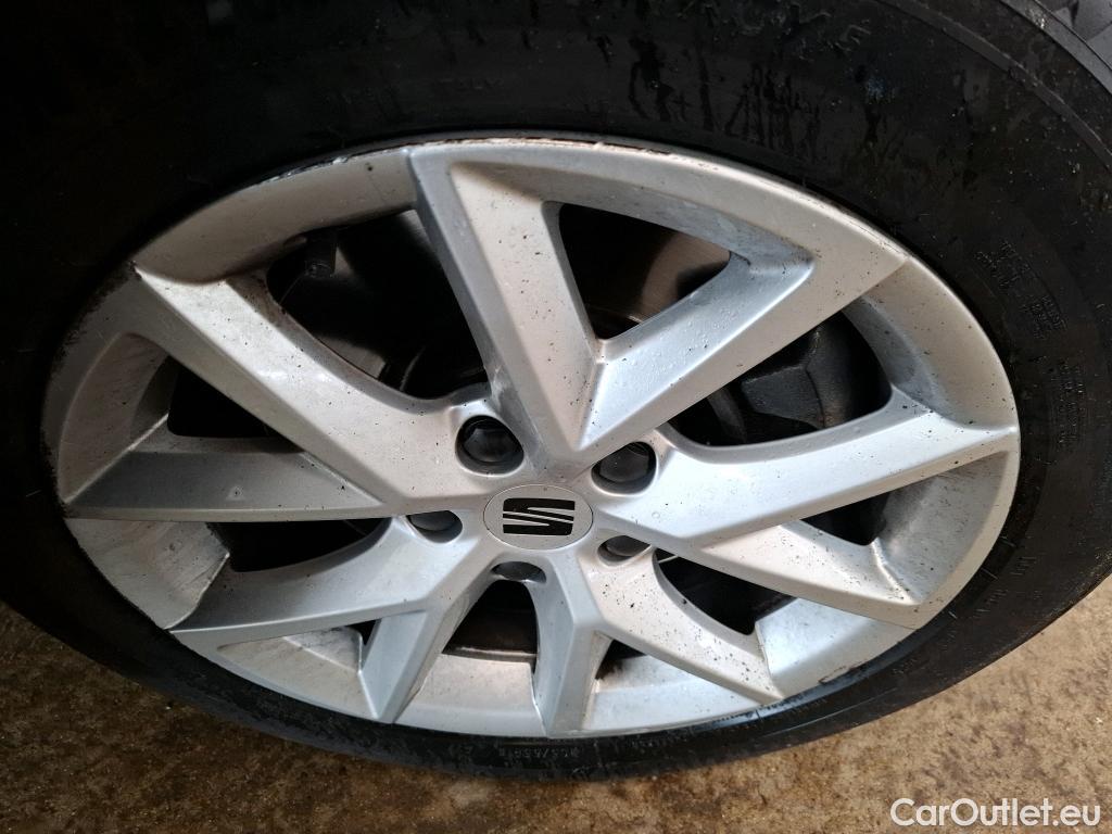  Seat  Leon SEAT  Sportstourer / 2020 / 5P / Break 2.0 TDI 150 DSG S&S Style Business #2