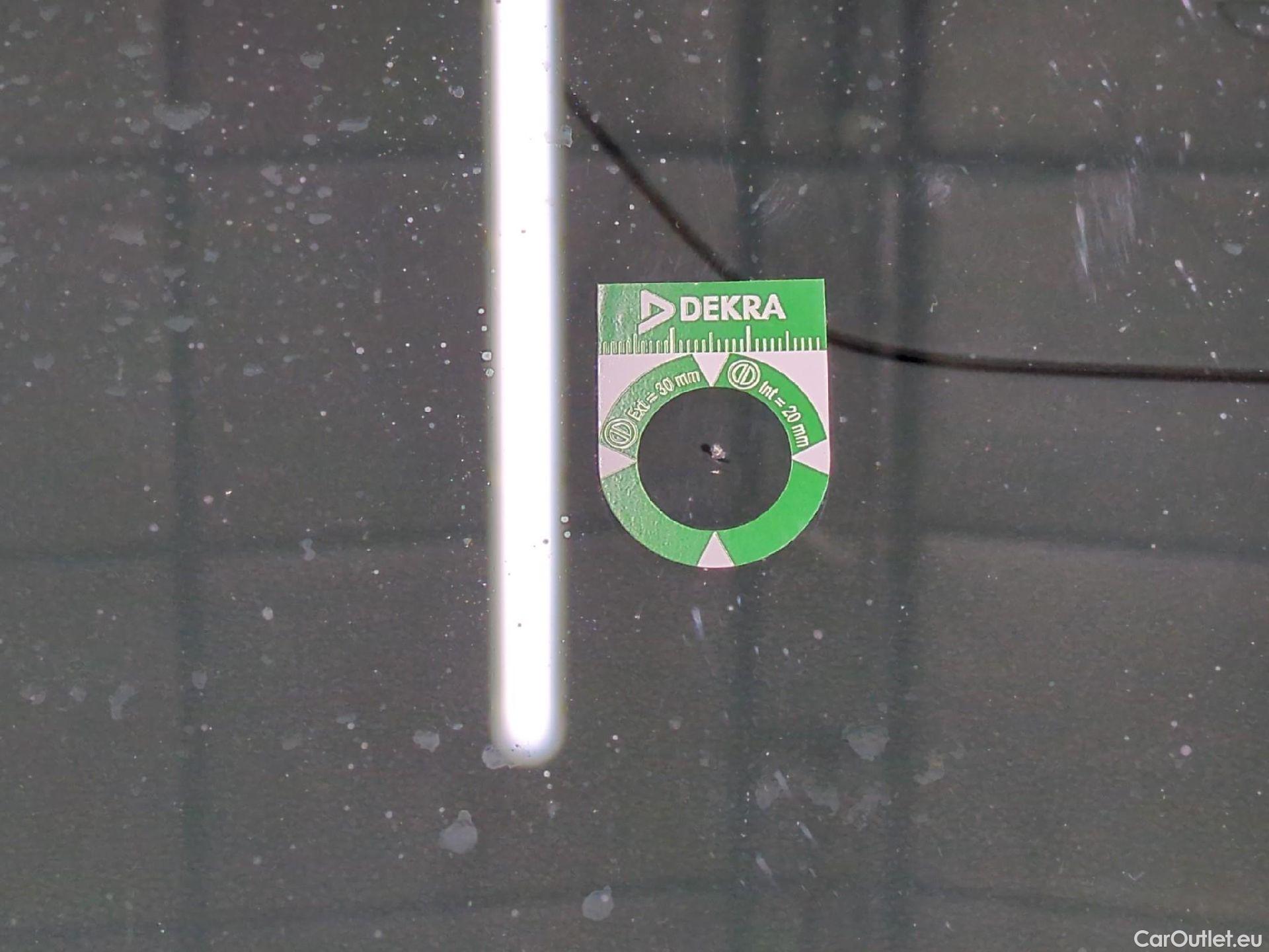  Volkswagen  Touran  Lounge Business BMT/Start-Stopp 2.0 TDI 150CV BVA7 E6d #19