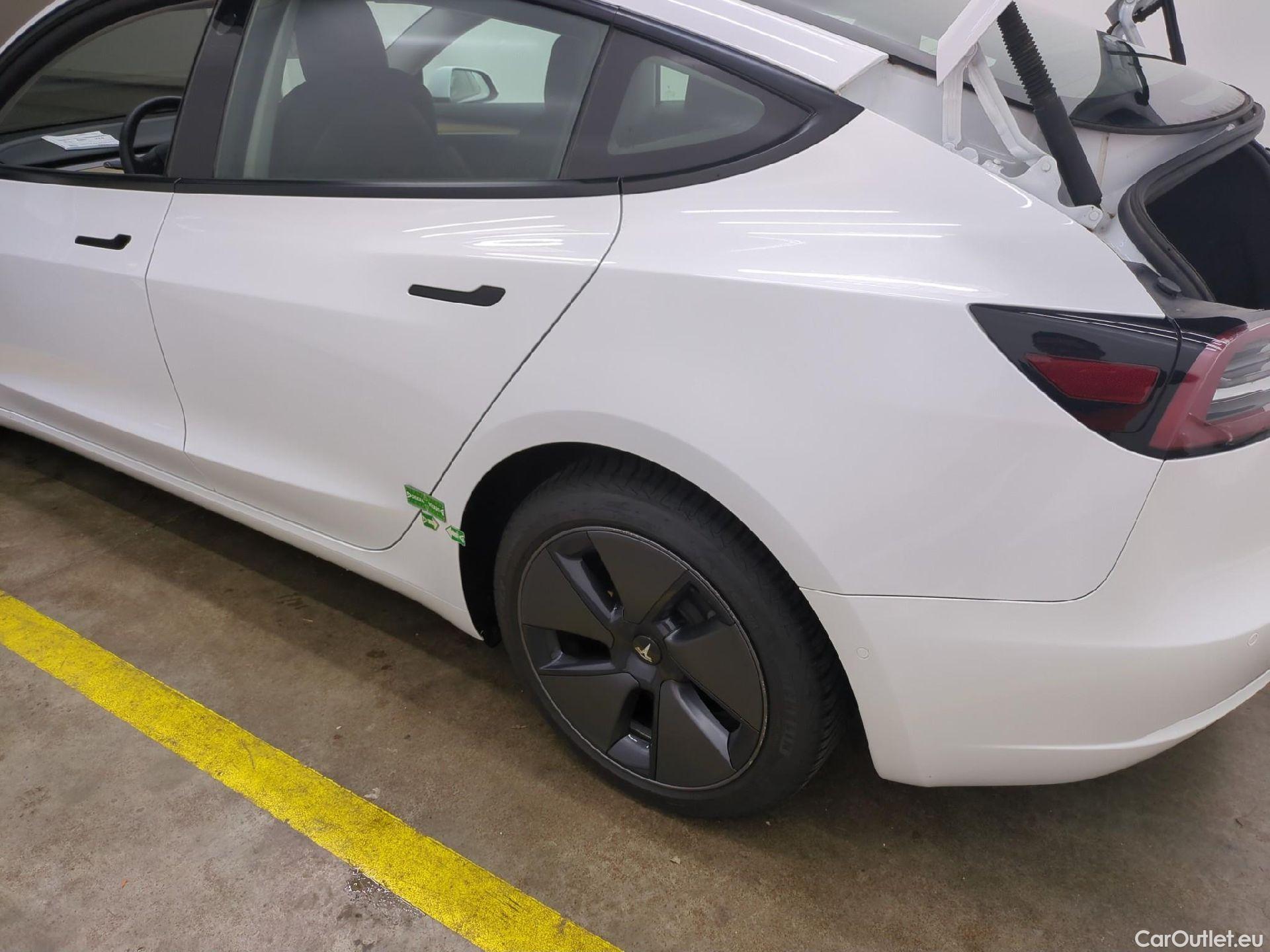  Tesla  Model 3 TESLA  / 2018 / 4P / Berline Autonomie Standard Plus RWD #21