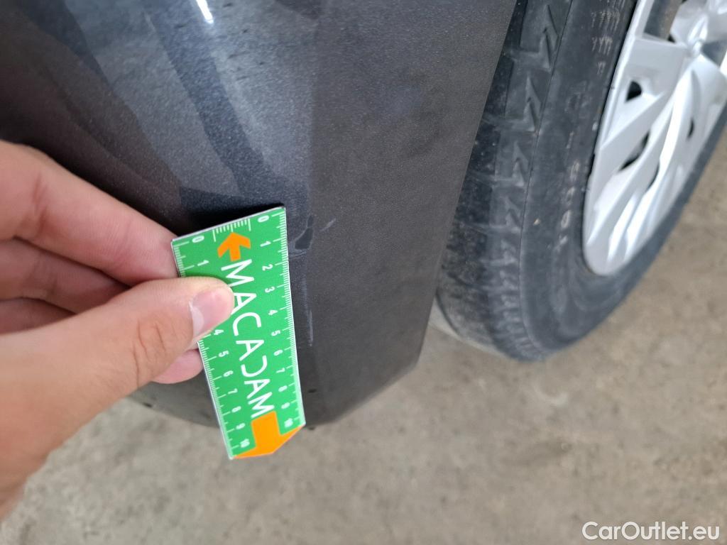  Toyota  Yaris TOYOTA  Hybride / 2019 / 5P / Berline Hybride 116h France Business Stage Acad #15