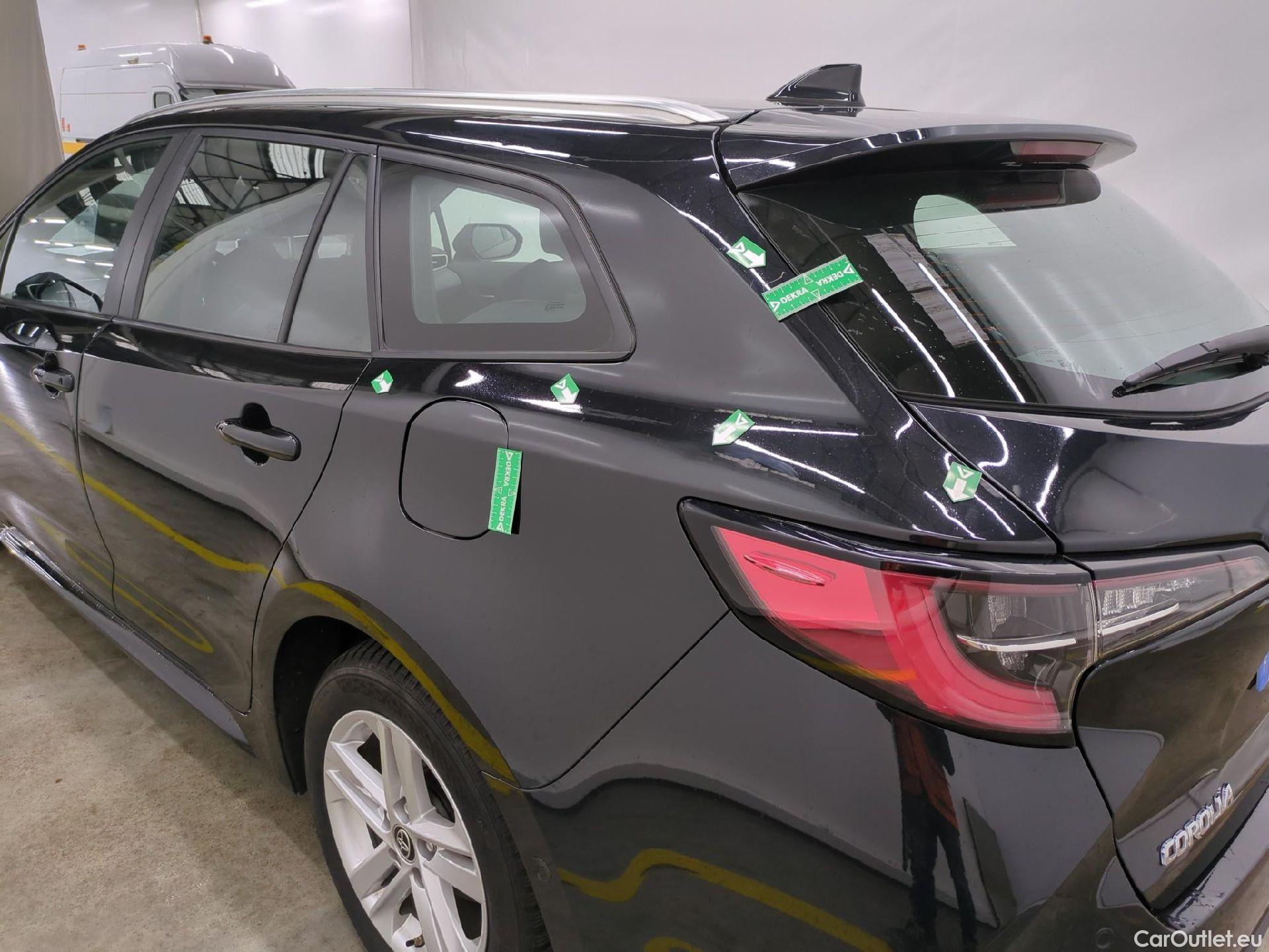  Toyota  Corolla TOYOTA  Touring Sports / 2018 / 5P / Break Hybride 184h Dynamic Business Stage Acad #37