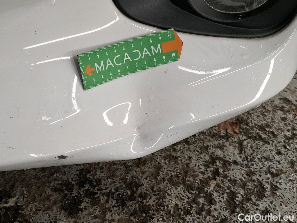  Toyota  Yaris TOYOTA  Hybride / 2019 / 5P / Berline Hybride 116h Dynamic Business Beyond Zer #2