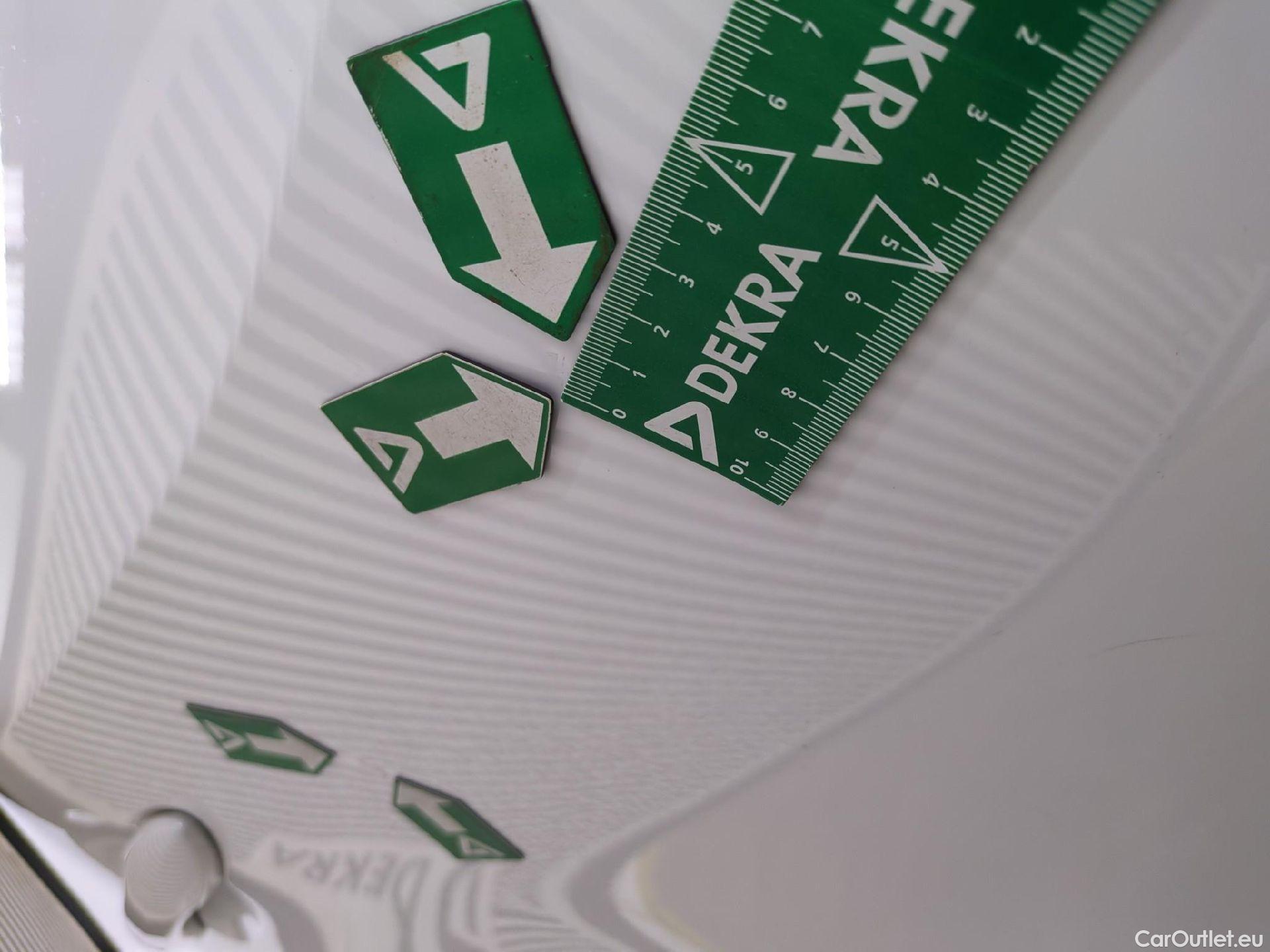  Toyota  Yaris Cross TOYOTA  Hybride / 2021 / 5P / SUV 1.5 HYBRID 116H DYNAMIC AUTO #16