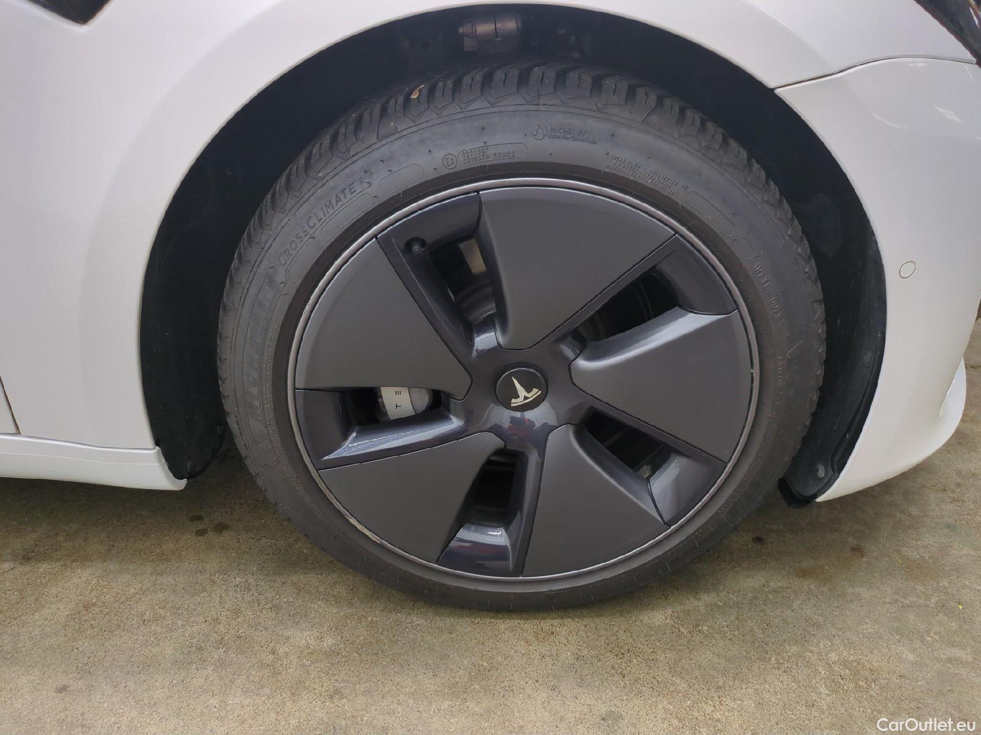  Tesla  Model 3 TESLA  / 2018 / 4P / Berline Autonomie Standard Plus RWD #15