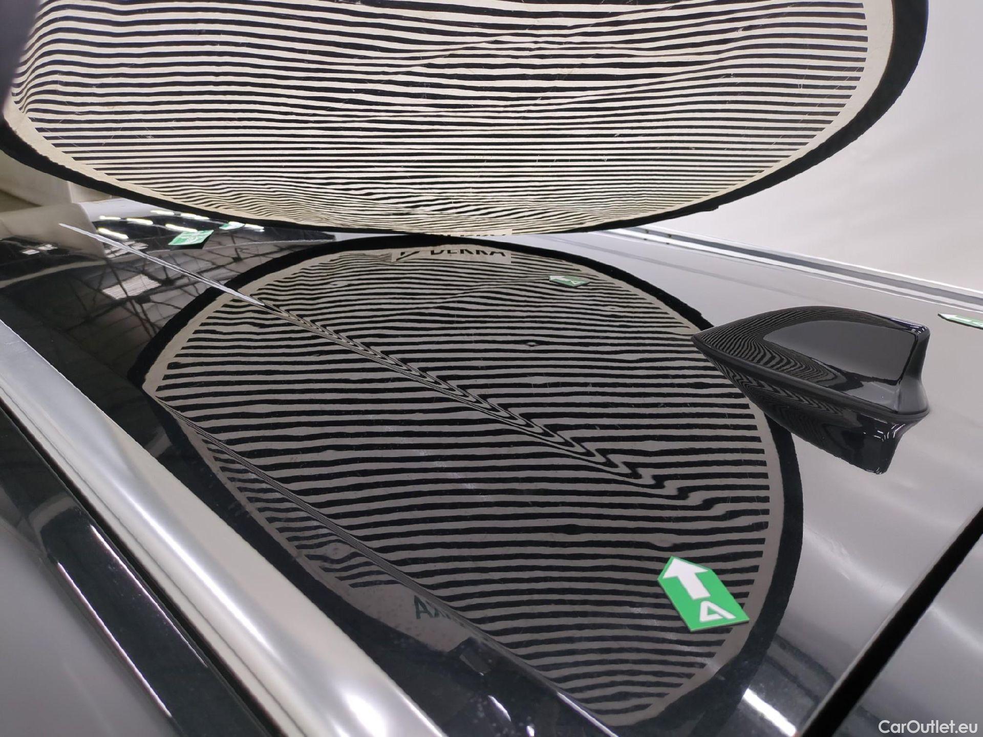  Toyota  Corolla TOYOTA  Touring Sports / 2018 / 5P / Break Hybride 184h Dynamic Business Stage Acad #53