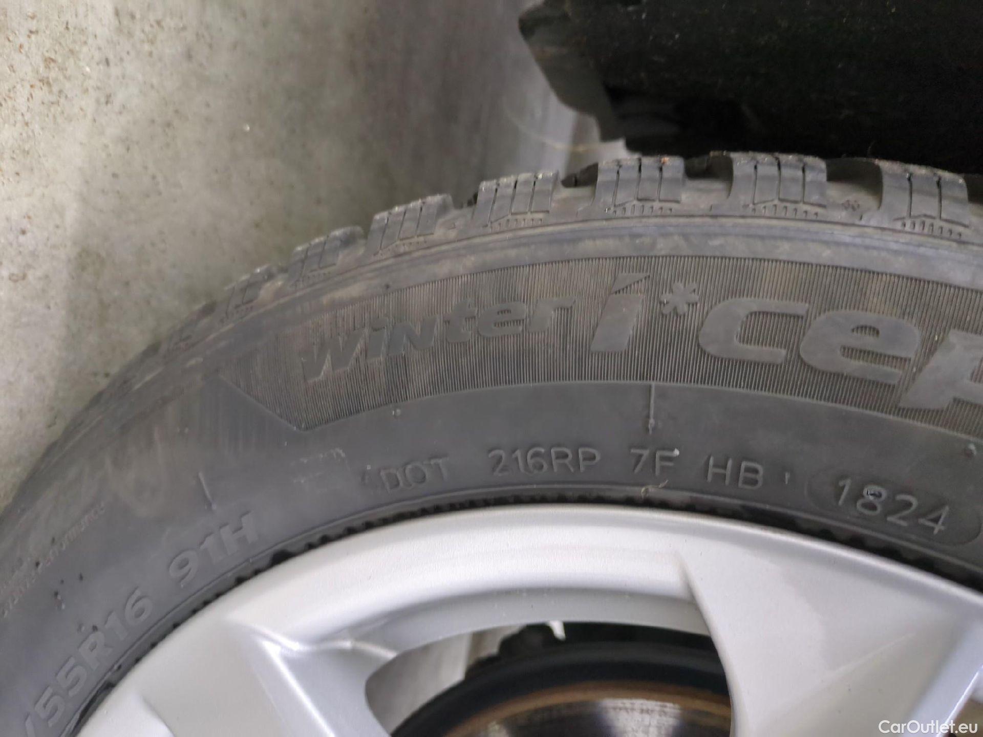  Toyota  Corolla TOYOTA  Touring Sports / 2018 / 5P / Break Hybride 184h Dynamic Business Stage Acad #4