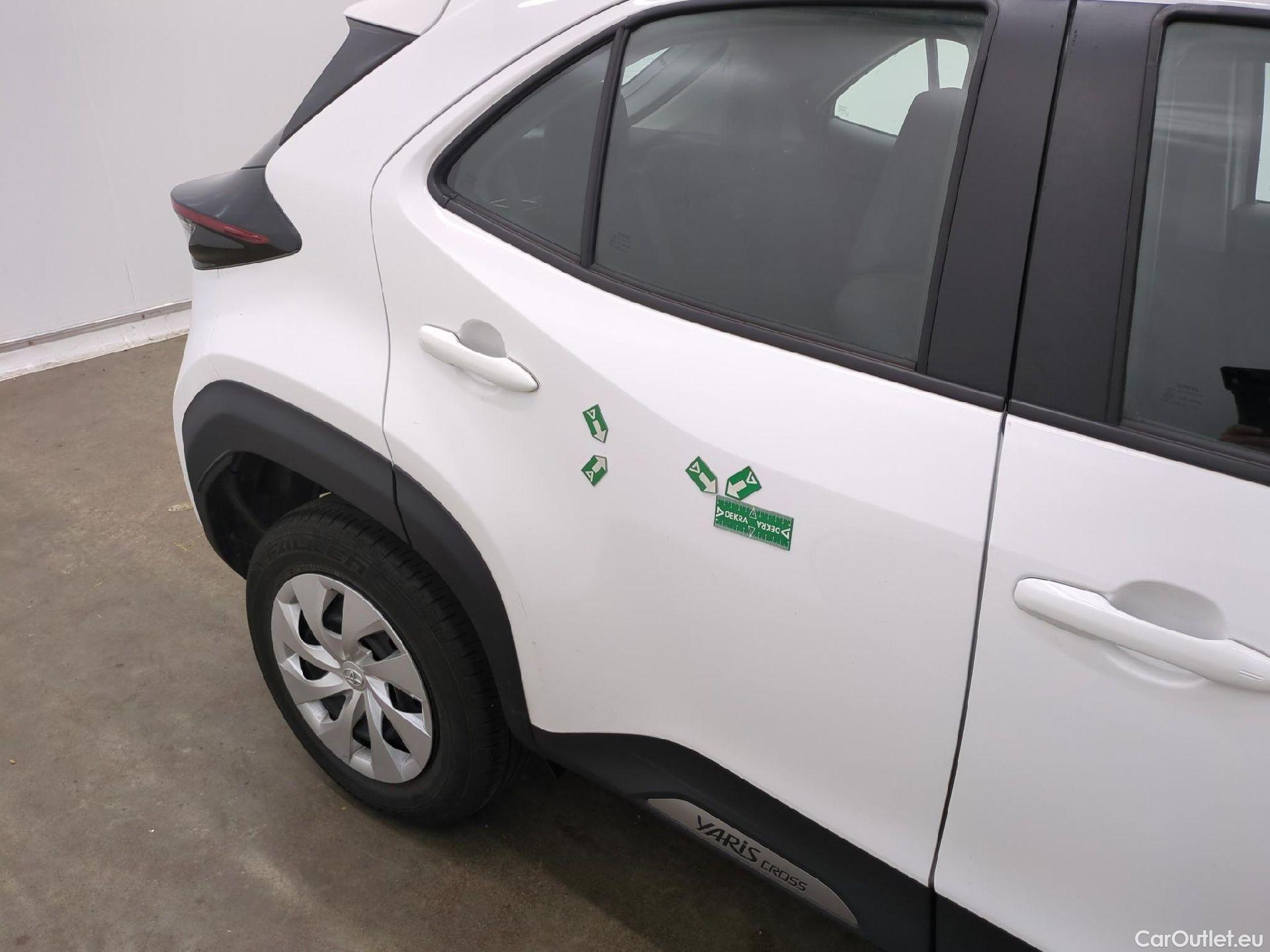  Toyota  Yaris Cross TOYOTA  Hybride / 2021 / 5P / SUV 1.5 HYBRID 116H DYNAMIC AUTO #18