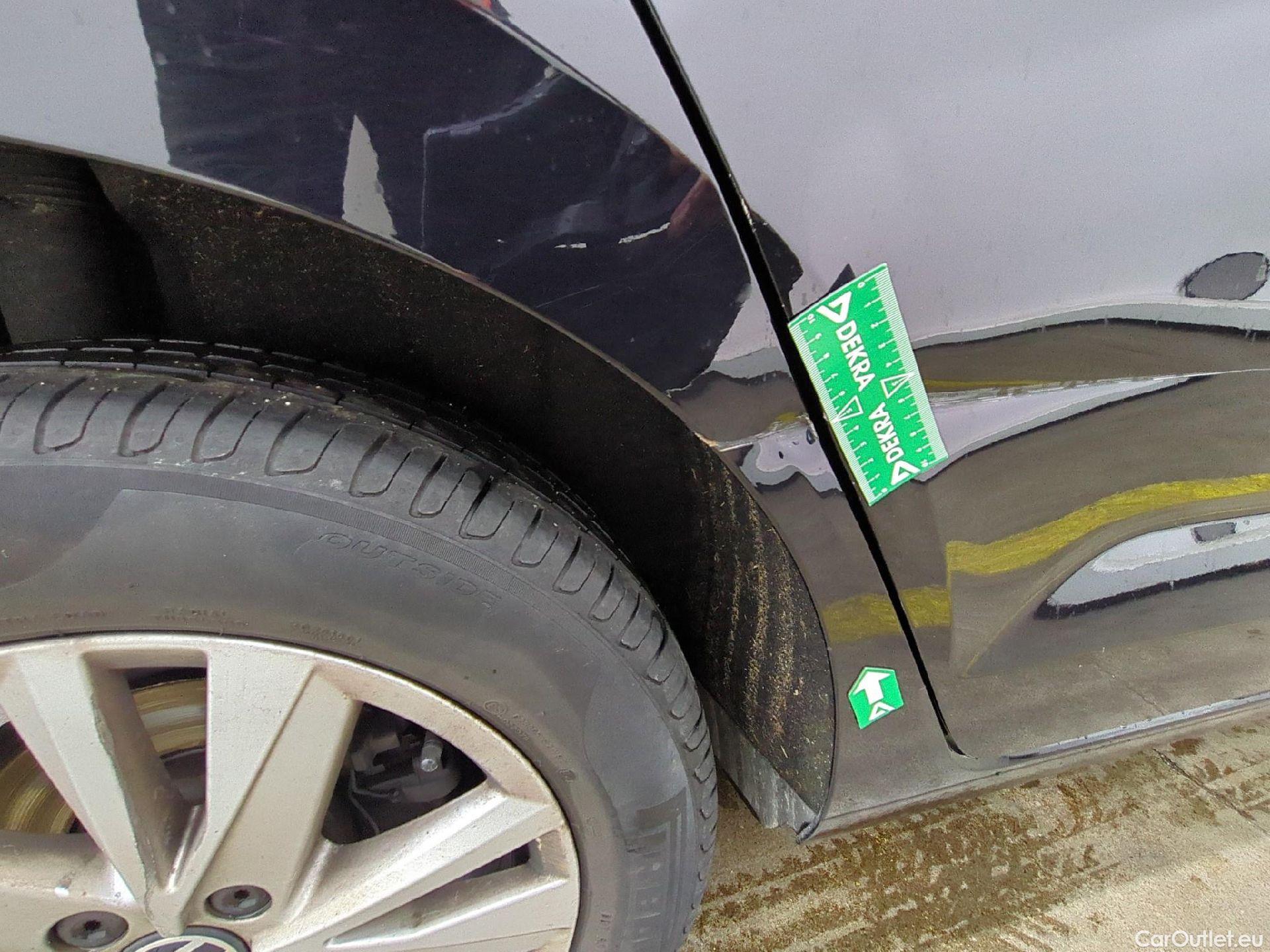  Volkswagen  Touran  Lounge Business BMT/Start-Stopp 2.0 TDI 150CV BVA7 E6d #15