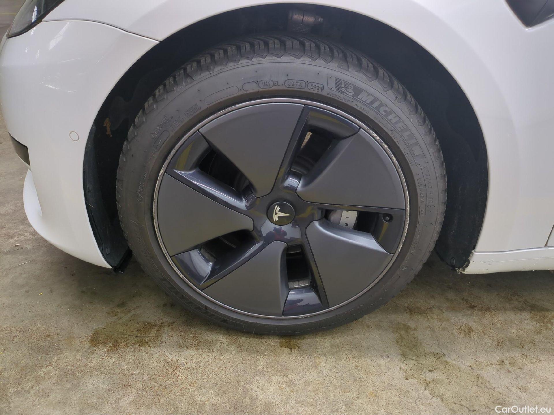  Tesla  Model 3 TESLA  / 2018 / 4P / Berline Autonomie Standard Plus RWD #1