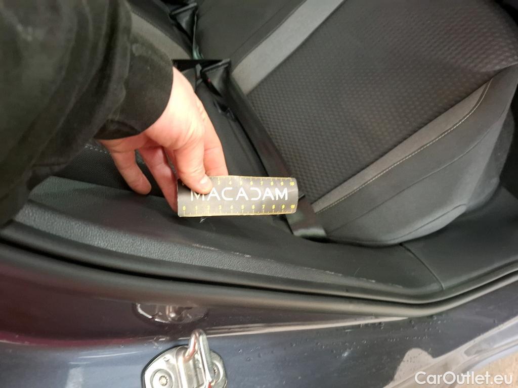  Volkswagen  Polo VOLKSWAGEN  / 2021 / 5P / Berline 1.0 TSI 95 Life #5