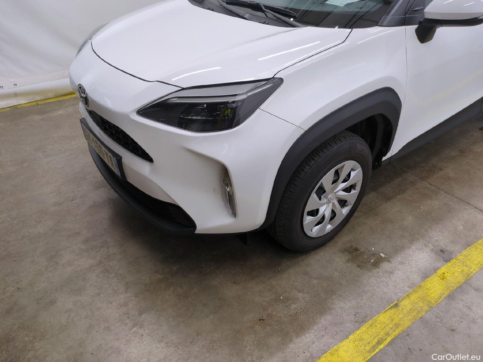  Toyota  Yaris Cross TOYOTA  Hybride / 2021 / 5P / SUV 1.5 HYBRID 116H DYNAMIC AUTO #14