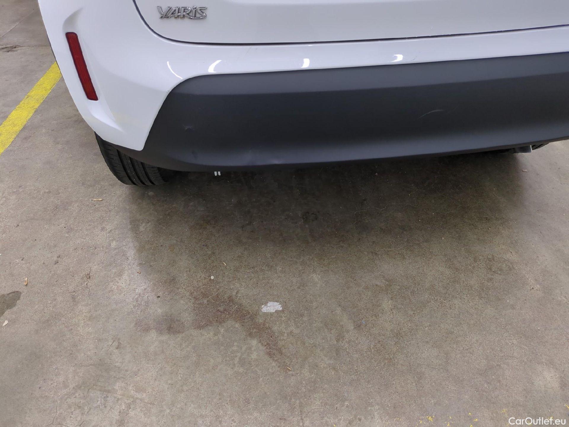  Toyota  Yaris Cross TOYOTA  Hybride / 2021 / 5P / SUV 1.5 HYBRID 116H DYNAMIC AUTO #8