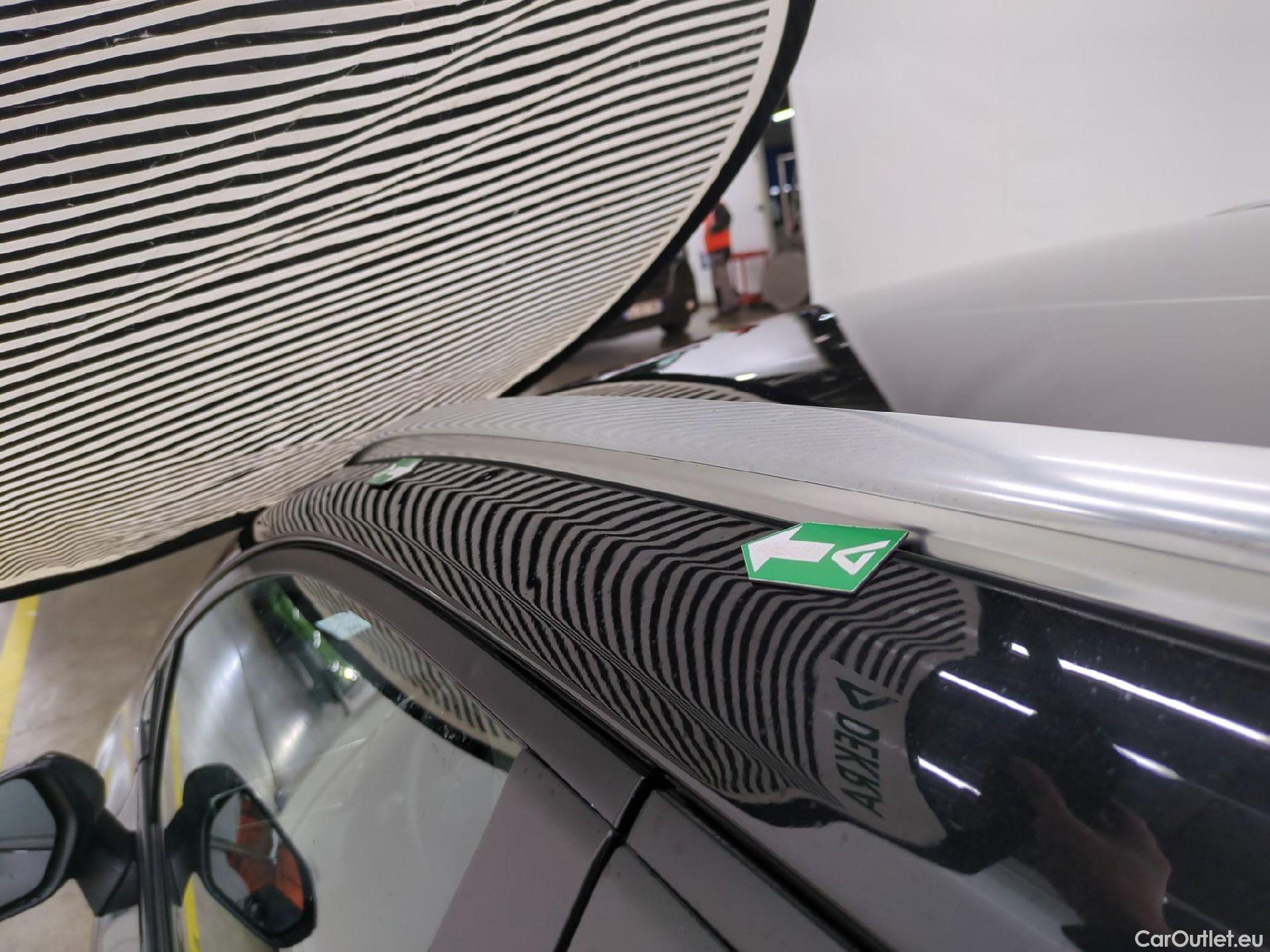  Toyota  Corolla TOYOTA  Touring Sports / 2018 / 5P / Break Hybride 184h Dynamic Business Stage Acad #29