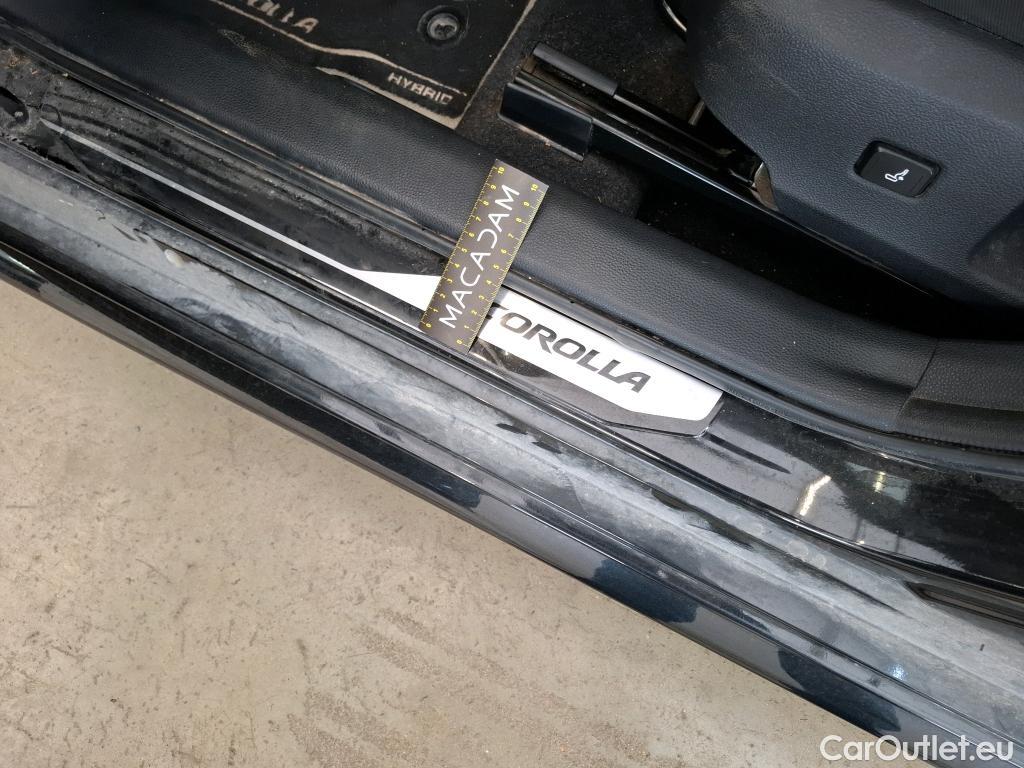  Toyota  Corolla TOYOTA  Touring Sports / 2018 / 5P / Break Hybride 122h Dynamic Business Beyond Zer #43