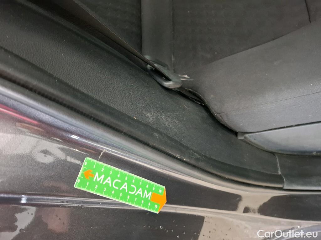  Toyota  Yaris TOYOTA  Hybride / 2019 / 5P / Berline Hybride 116h France Business Stage Acad #21