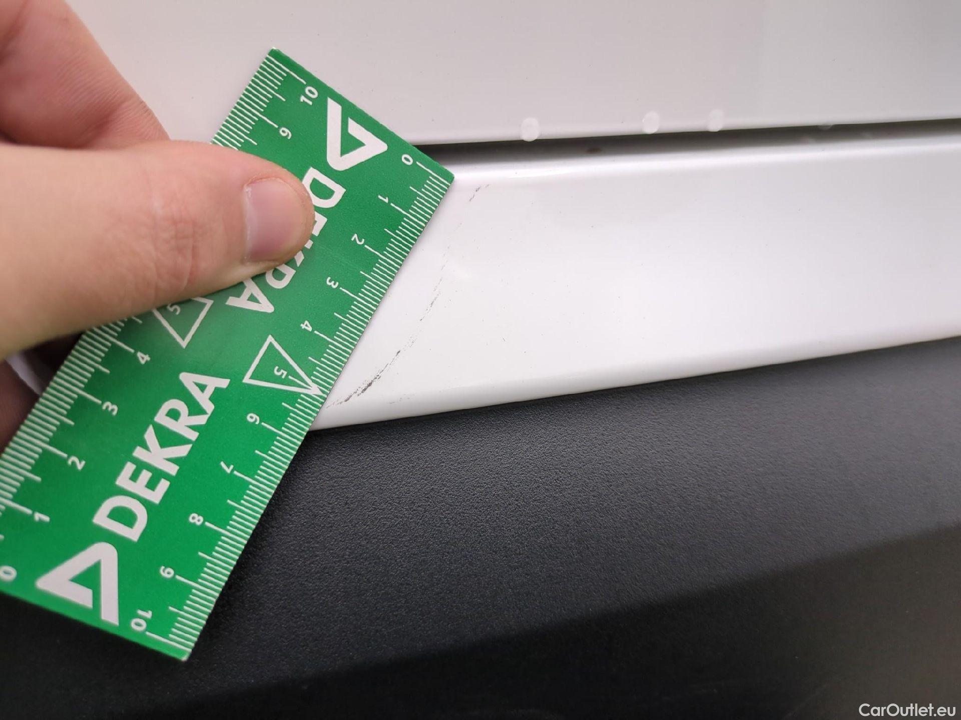  Toyota  Yaris Cross TOYOTA  Hybride / 2021 / 5P / SUV 1.5 HYBRID 116H DYNAMIC AUTO #4