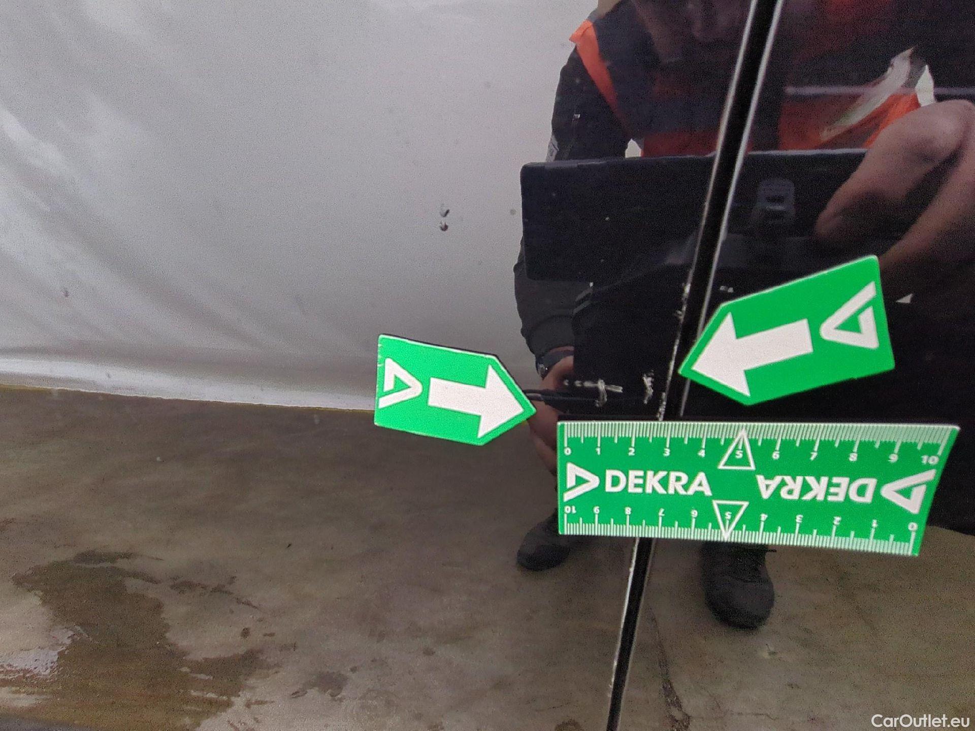  Volkswagen  Touran  Lounge Business BMT/Start-Stopp 2.0 TDI 150CV BVA7 E6d #7