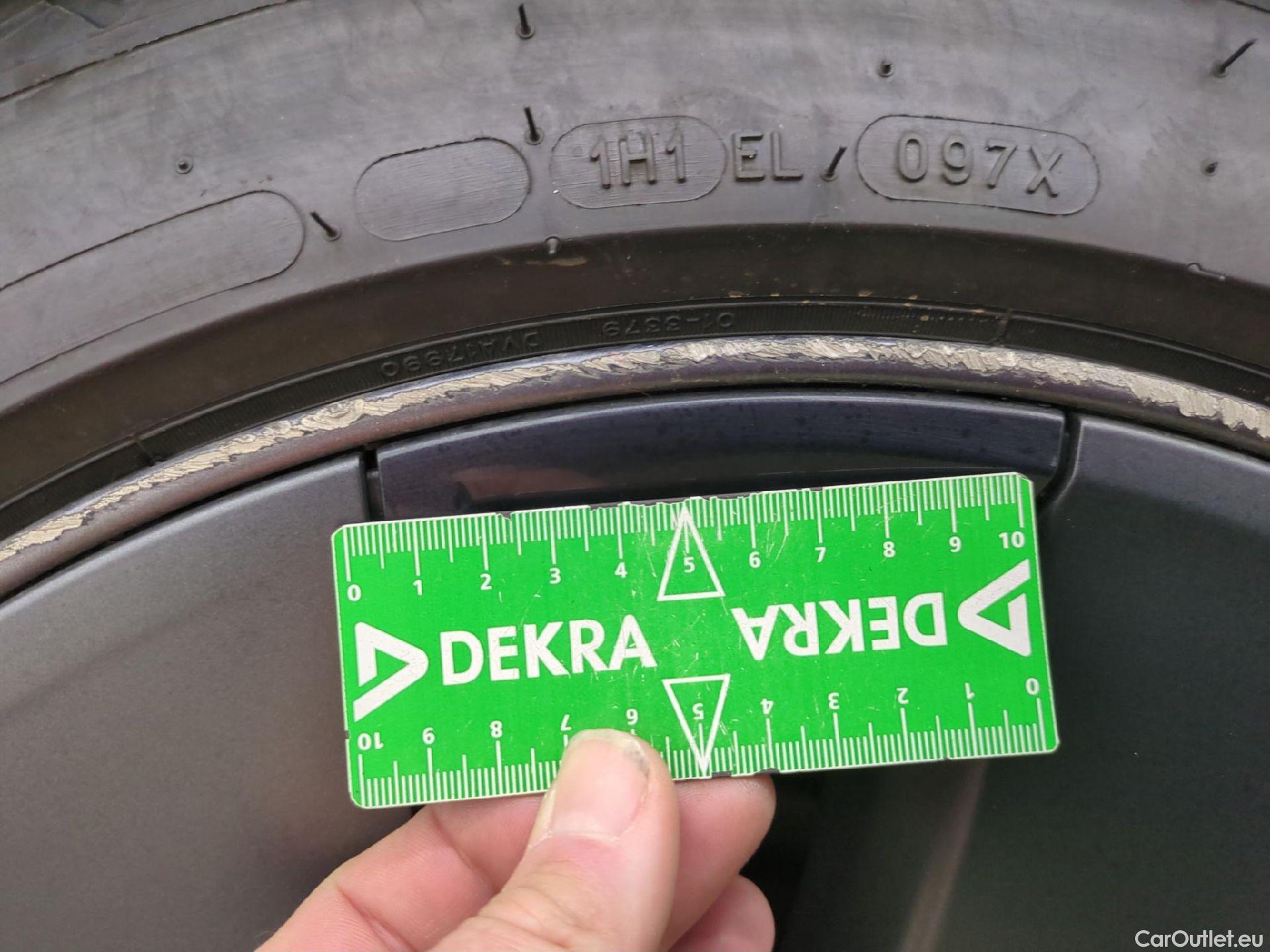  Tesla  Model 3 TESLA  / 2018 / 4P / Berline Autonomie Standard Plus RWD #14