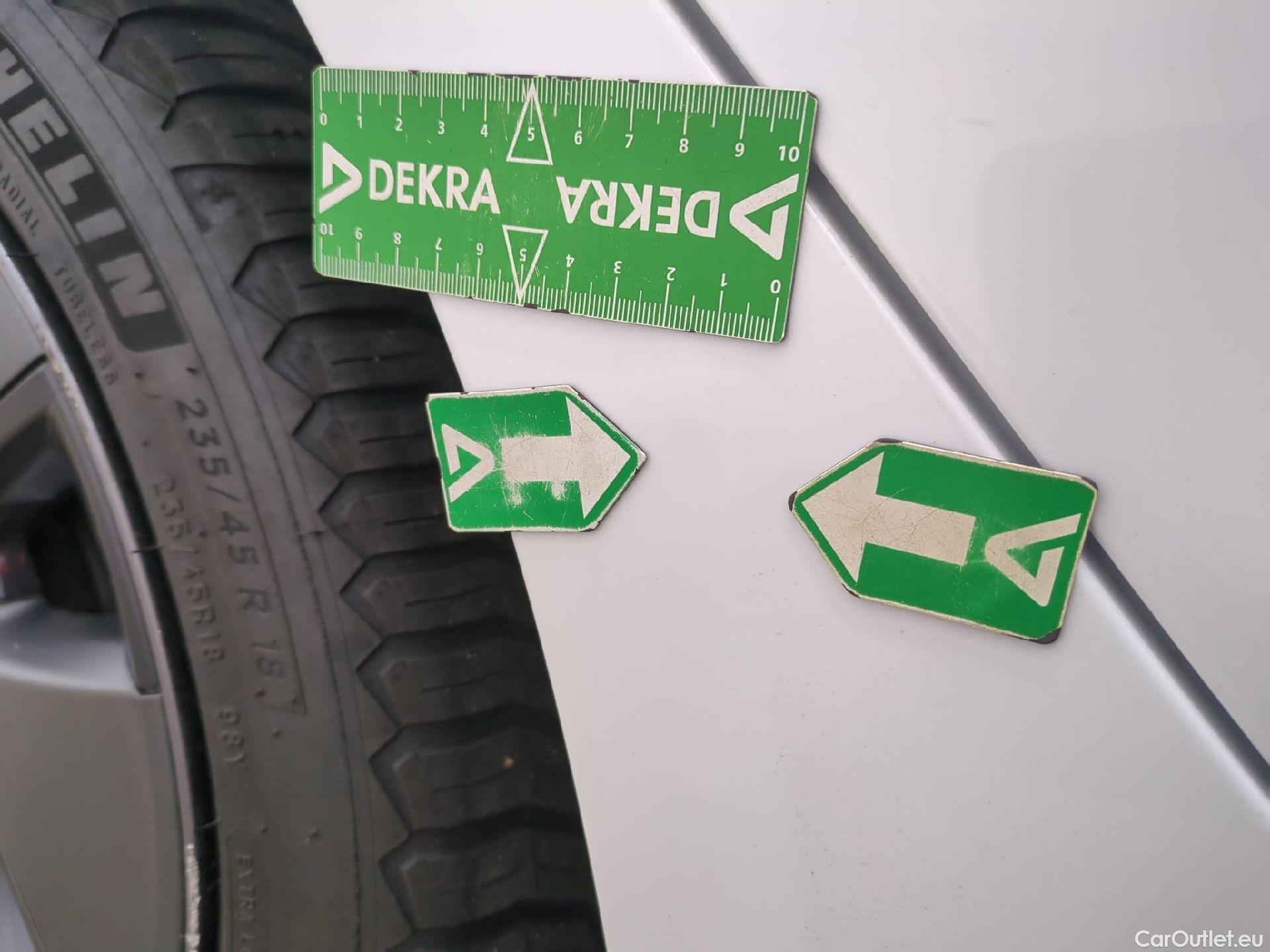  Tesla  Model 3 TESLA  / 2018 / 4P / Berline Autonomie Standard Plus RWD #27