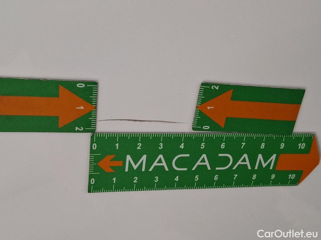  Toyota  Yaris TOYOTA  Hybride / 2019 / 5P / Berline Hybride 116h Dynamic Business Beyond Zer #22