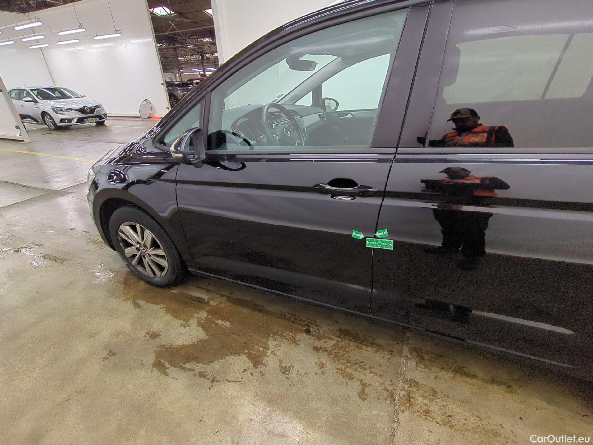  Volkswagen  Touran  Lounge Business BMT/Start-Stopp 2.0 TDI 150CV BVA7 E6d #10